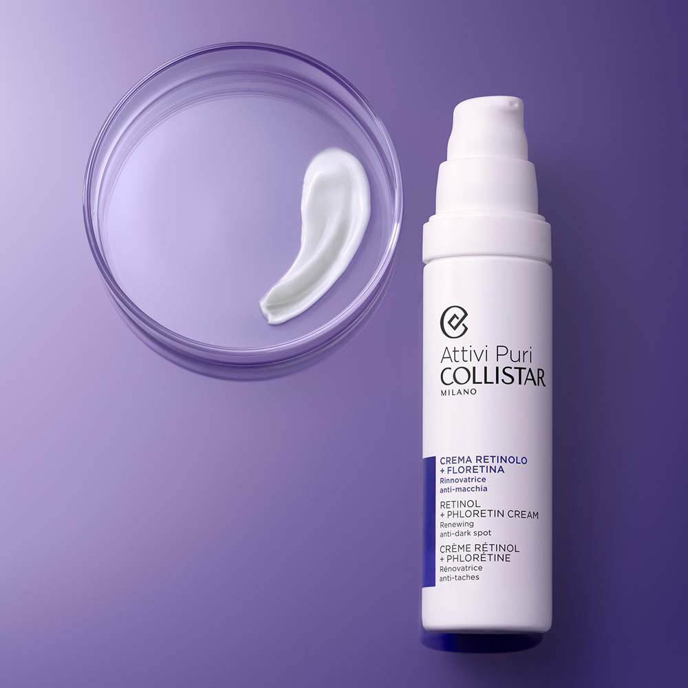 Flacon Collistar Crème Rétinol + Phlorétin à côté d'une boîte de Pétri avec de la crème.