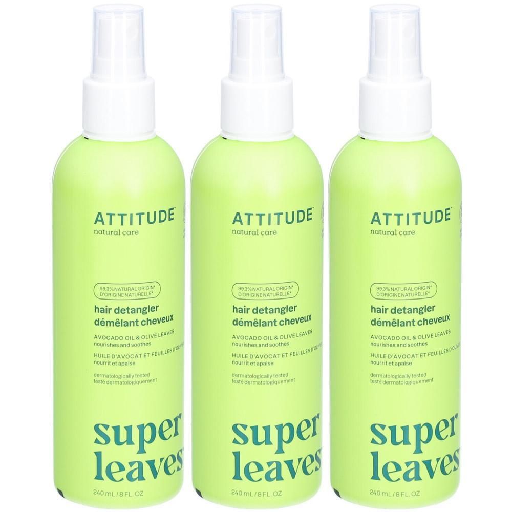 Trois démêlants ATTITUDE Super Leaves à l'huile d'avocat et aux feuilles d'oranger dans des flacons pulvérisateurs vert clair.