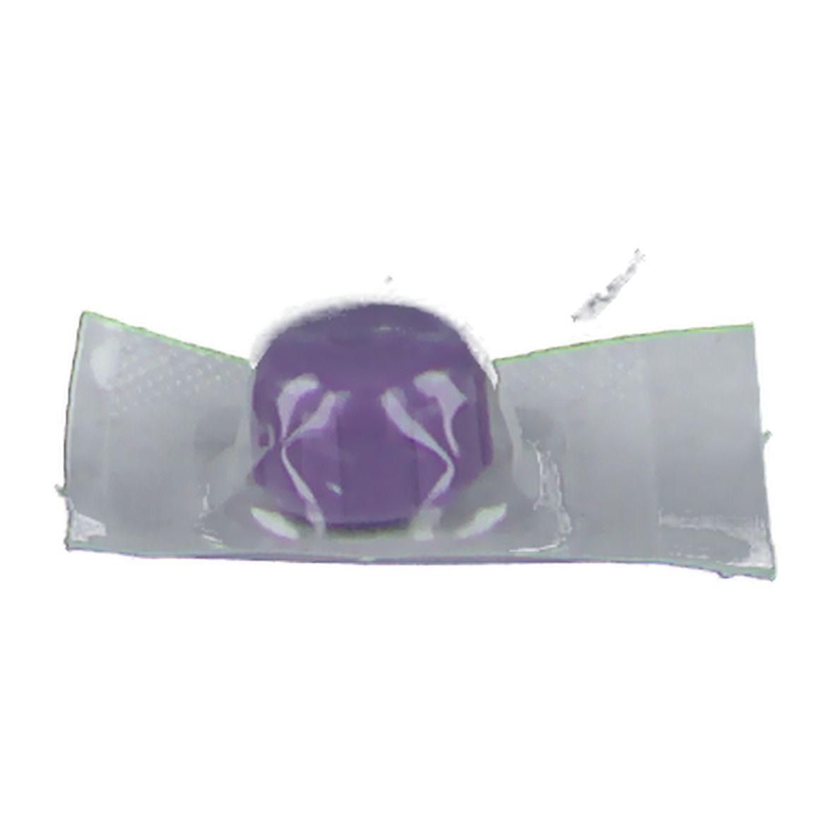 Bouchon violet dans un emballage stérile.