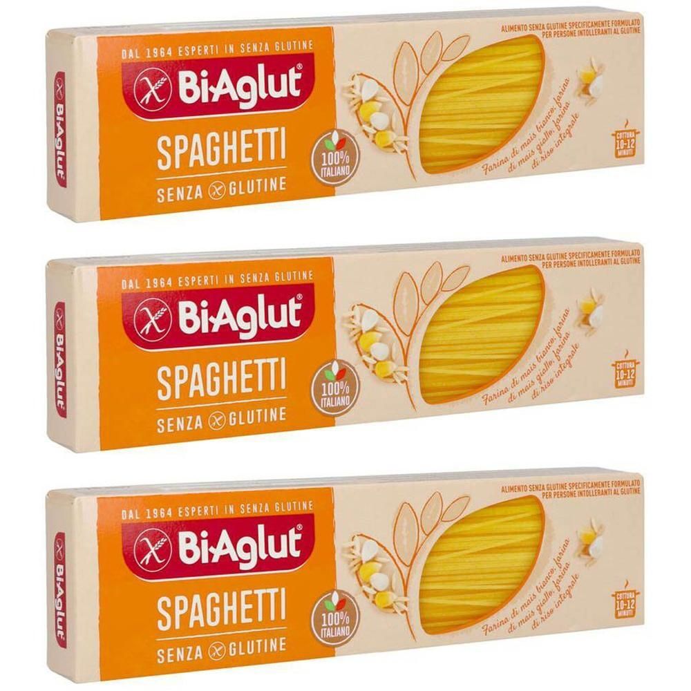 Trois paquets de spaghettis sans gluten Bi-Aglut, pâtes jaunes dans un emballage cartonné.
