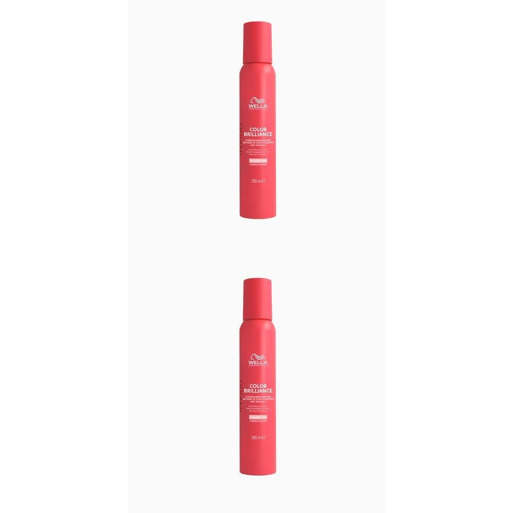 Twee rode flessen WELLA PROFESSIONALS Invigo Color Brilliance mousse.