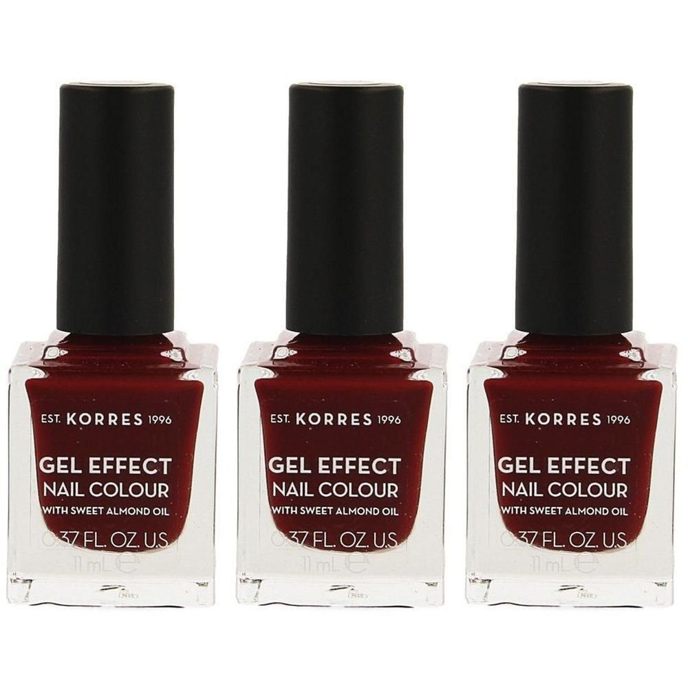 Drie flessen Korres Gel Effect nagellak in bordeauxrood.