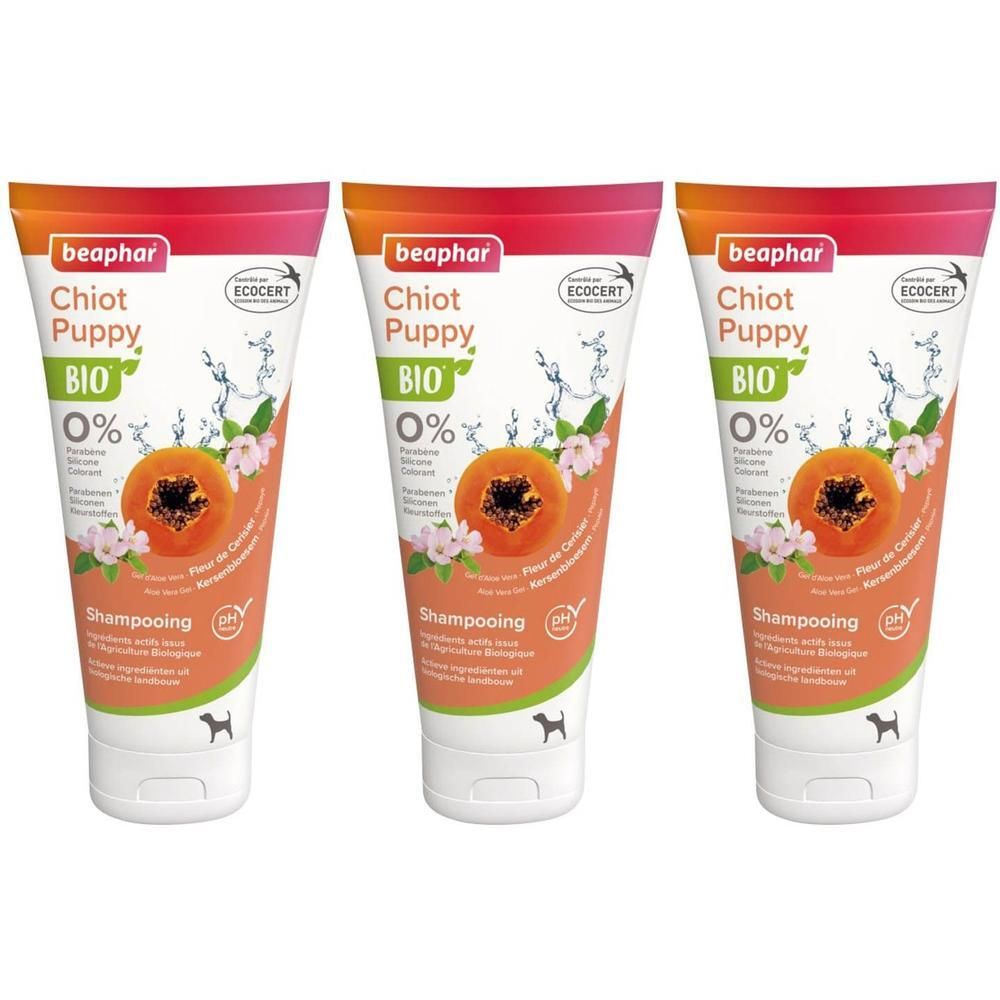 Drie tubes Beaphar Puppy Shampoo met ECOCERT-keurmerk. Met fruit- en bloemmotief.