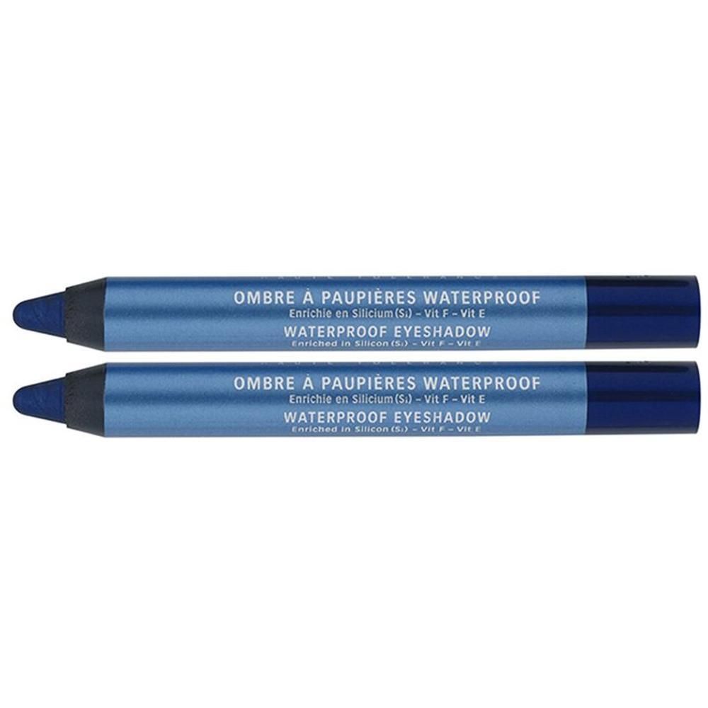 Twee donkerblauwe, waterdichte oogschaduwpotloden.