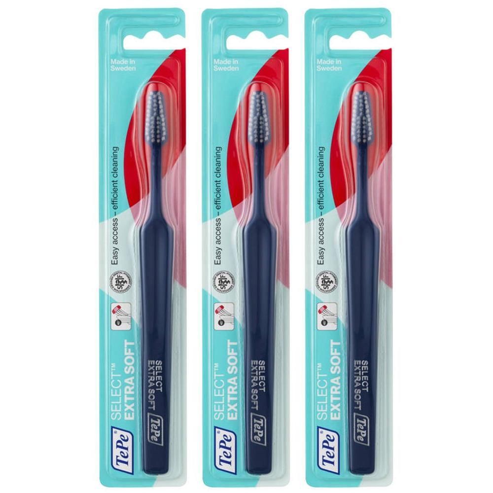 Trois brosses à dents TePe Select Extra Soft
conditionnées.
