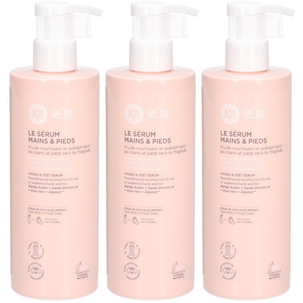 Drie roze pompflesjes met hand- en voetenserum. Elke fles heeft een wit etiket met productinformatie.