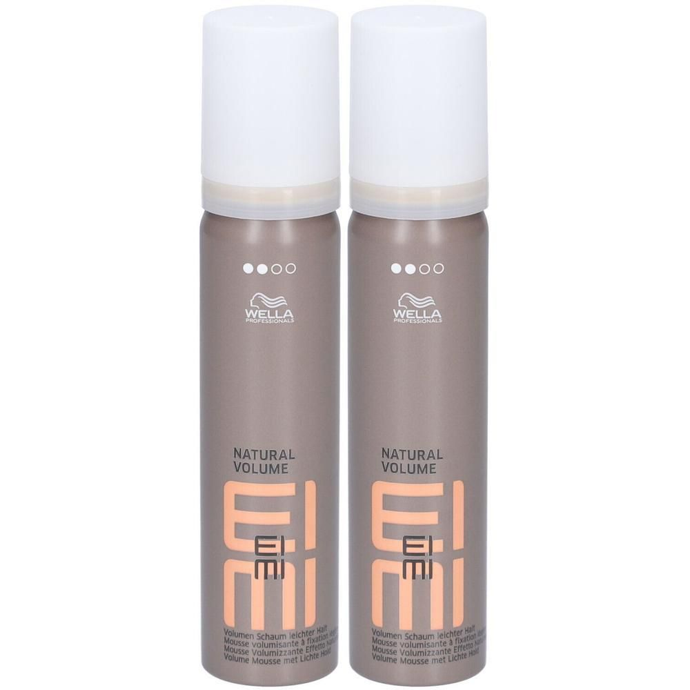 Deux flacons de mousse coiffante Wella EIMI Natural Volume avec bouchons blancs.
