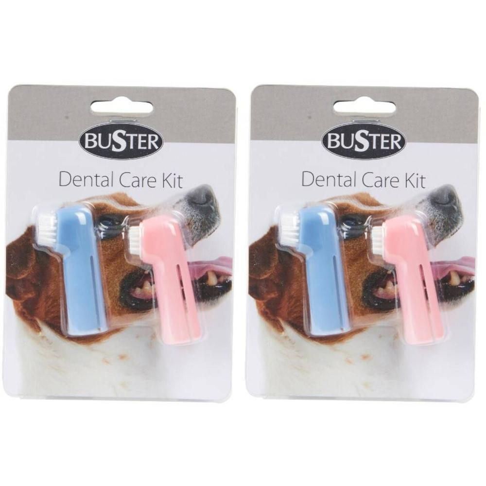 Deux kits de soins dentaires Buster avec brosses à doigts bleues et roses, emballés pour la vente.