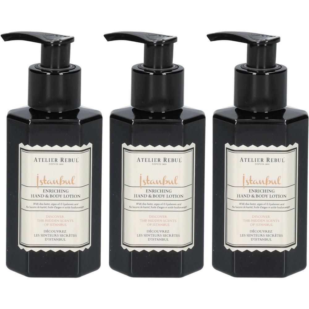 Trois flacons pompe noirs avec étiquettes pour lotion pour les mains et le corps Atelier Rebul Istanbul.