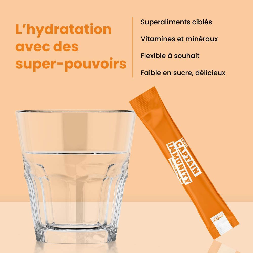 Verre d'eau et bâtonnet Purasana Captain Immunity, texte sur l'hydratation avec des super-pouvoirs.