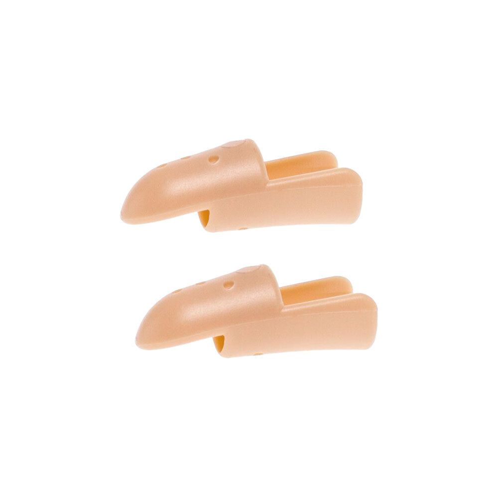 Deux capuchons de doigt beiges en plastique avec trous d'aération.