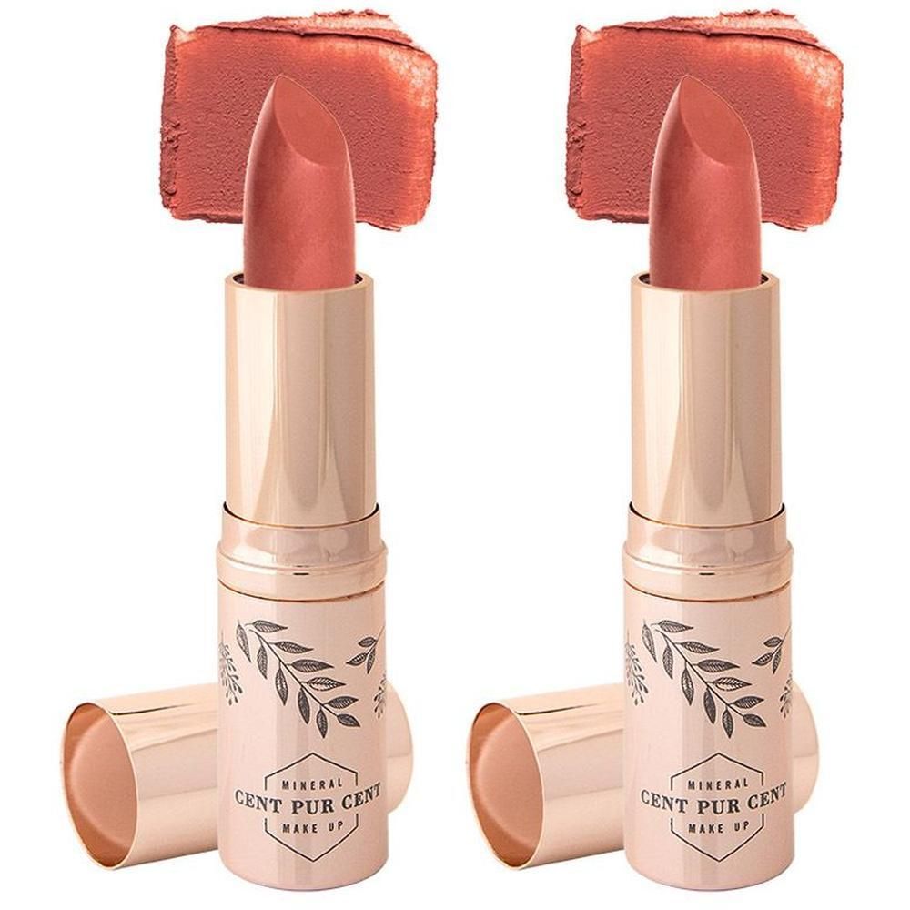 Twee roze lippenstiften met een kleurstaal erboven. De sticks zitten in een lichtroze huls met bladdesign.