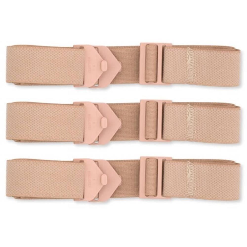 Trois ceintures élastiques beiges avec boucles et ajusteurs roses.