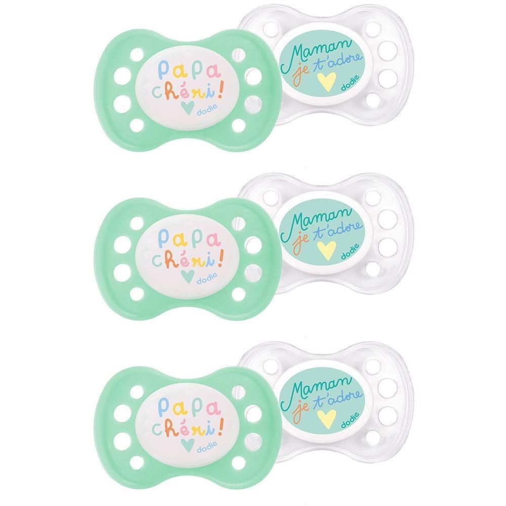 Twee anatomische fopspenen, één groen "Papa chéri!", één transparant "Maman je t'adore".