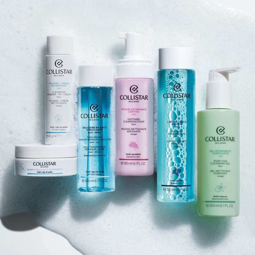 Produits de nettoyage Collistar : mousse nettoyante, nettoyant visage, eau micellaire et gel nettoyant.