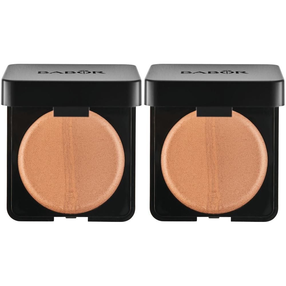 Deux bronzers Babor dans des boîtiers noirs carrés, chacun contenant une poudre ronde couleur bronze.