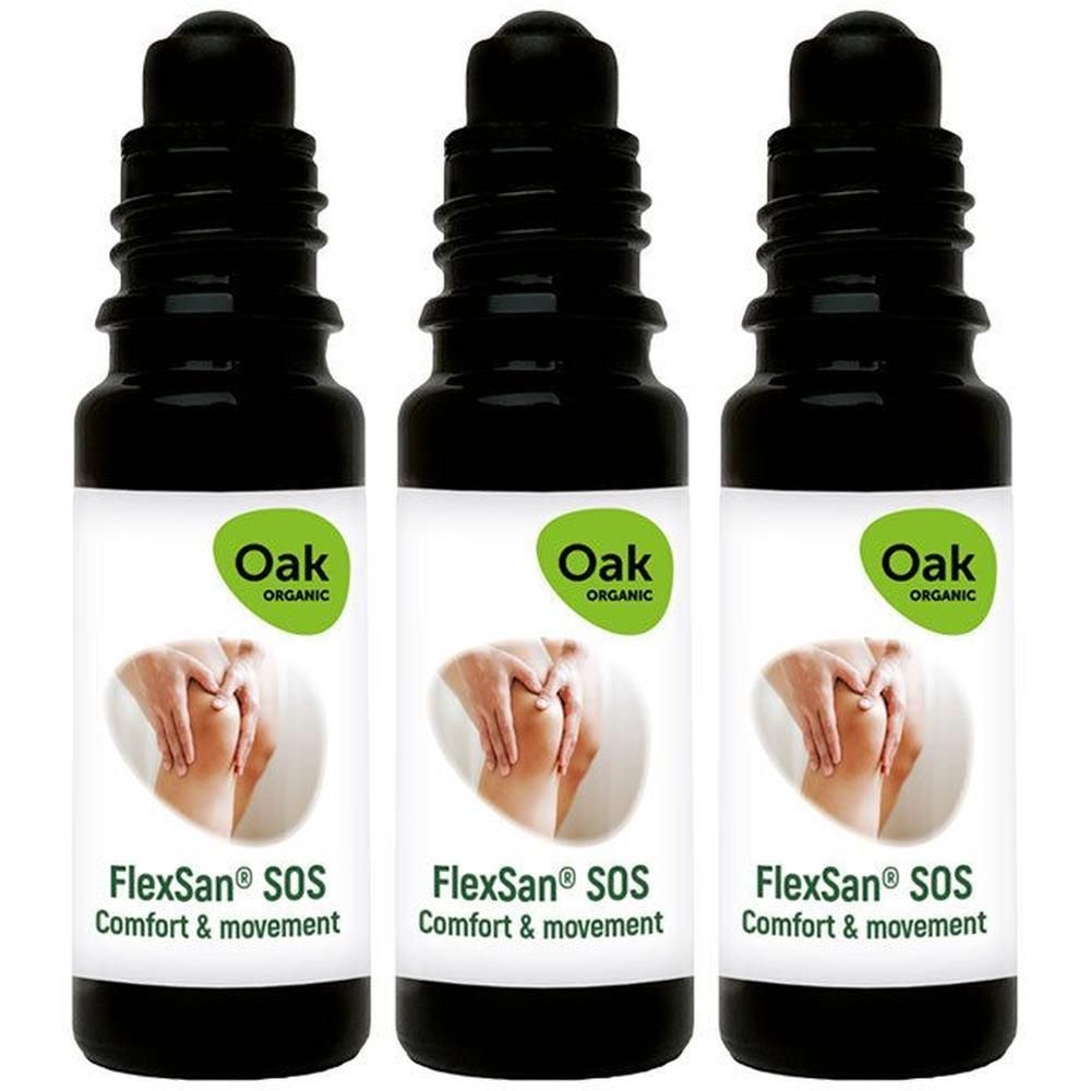 Trois flacons noirs Oak Organic FlexSan SOS avec étiquettes montrant des mains massant des articulations.