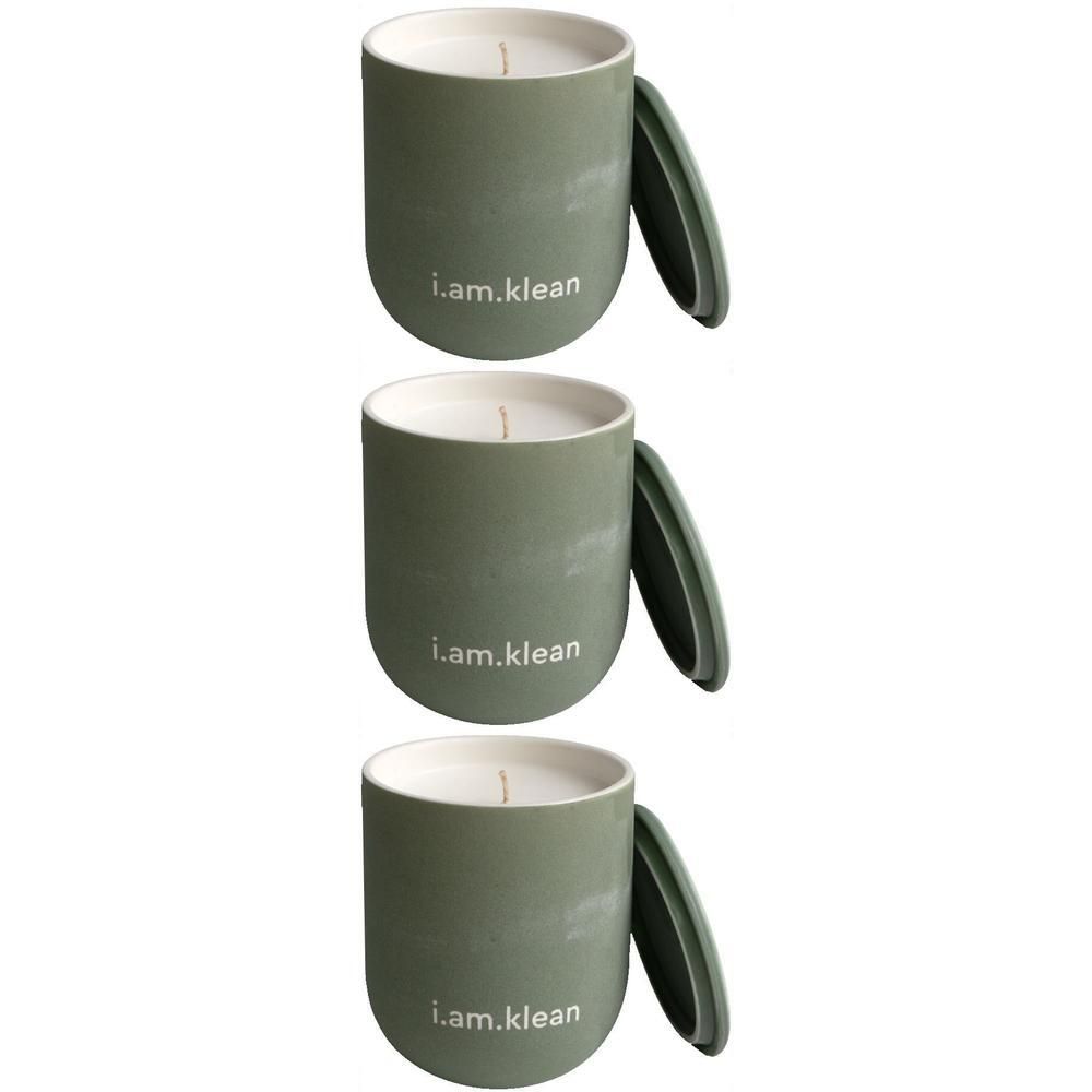 Trois bougies vertes en pot avec couvercle. Marque : i.am.klean.