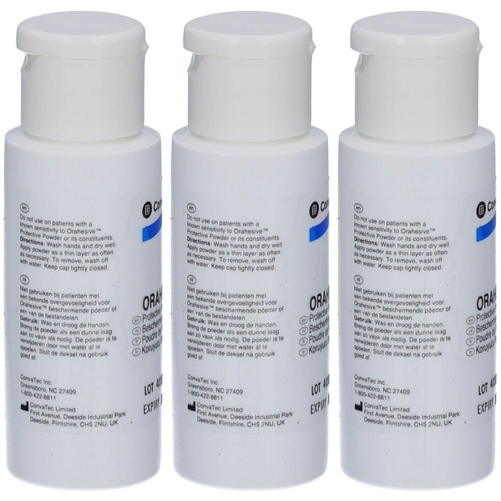 Trois flacons blancs avec bouchon rabattable blanc, contenant Orahesive Protective Powder.