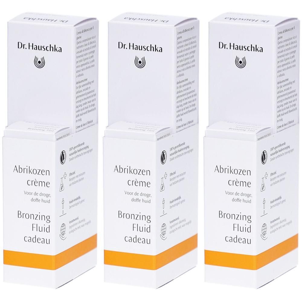 Trois coffrets cadeaux Dr. Hauschka Crème Abricot Bronzing Fluid.