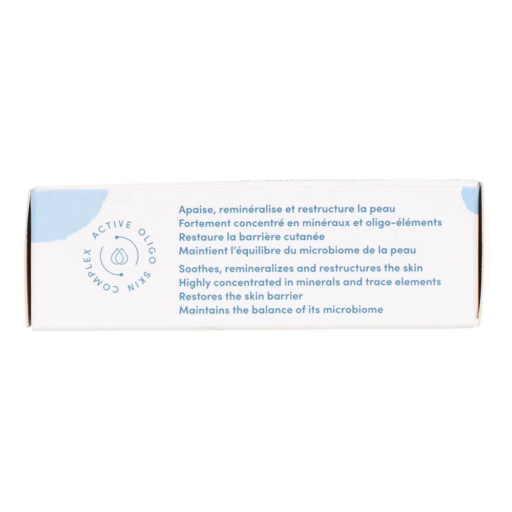 Côté d'un emballage Neutroderm Baby Savon Surgras Douceur 3-en-1 avec texte sur l'Active Skin Complex.