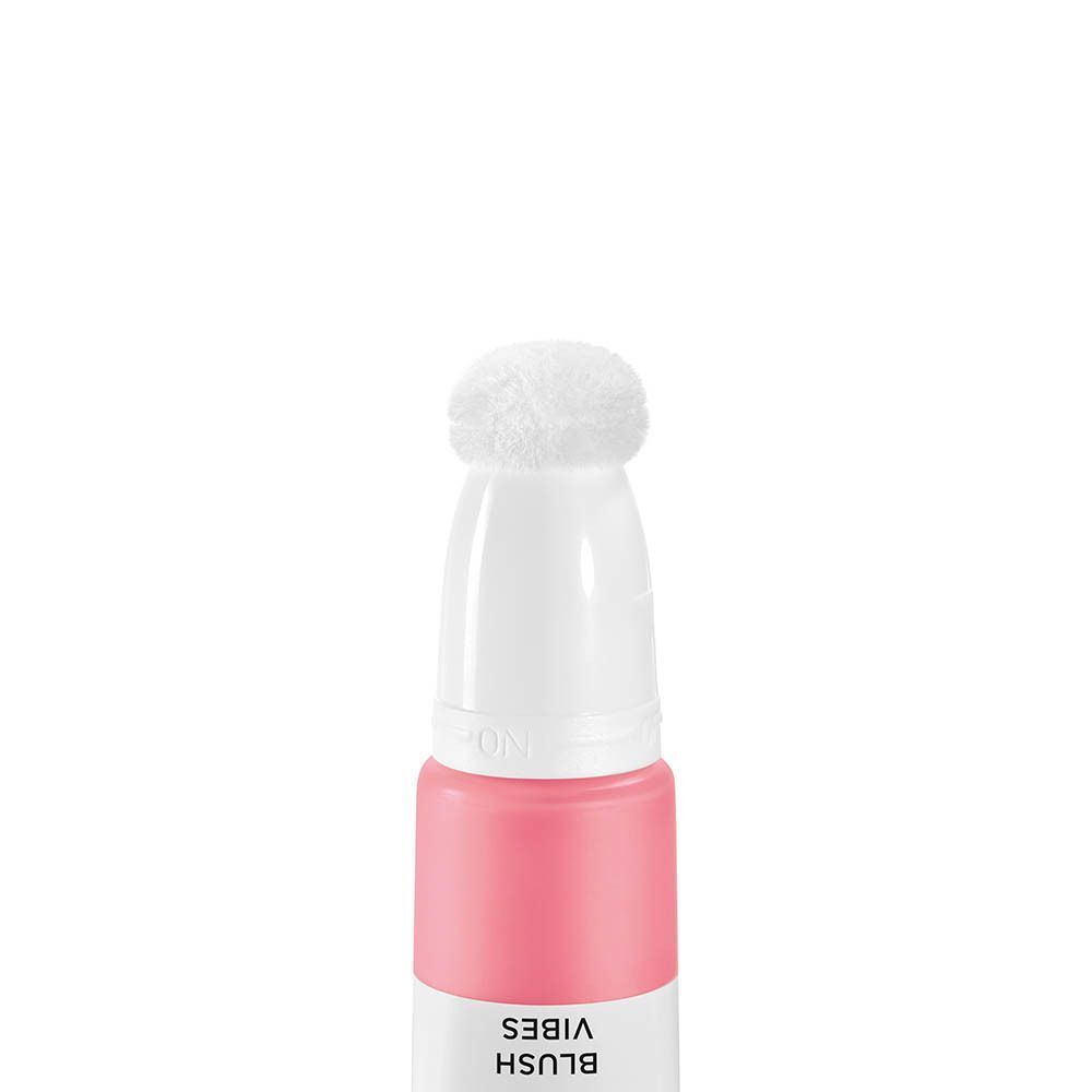 Close-up van de applicator van Collistar NOT Blush Vibes. De witte applicator heeft een zachte punt en is gemonteerd op een roze tube met productinformatie.
