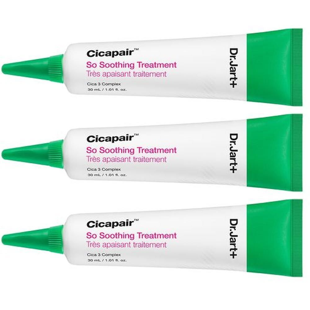 Trois tubes Dr. Jart+ Cicapair Soothing Treatment avec embouts applicateurs verts.