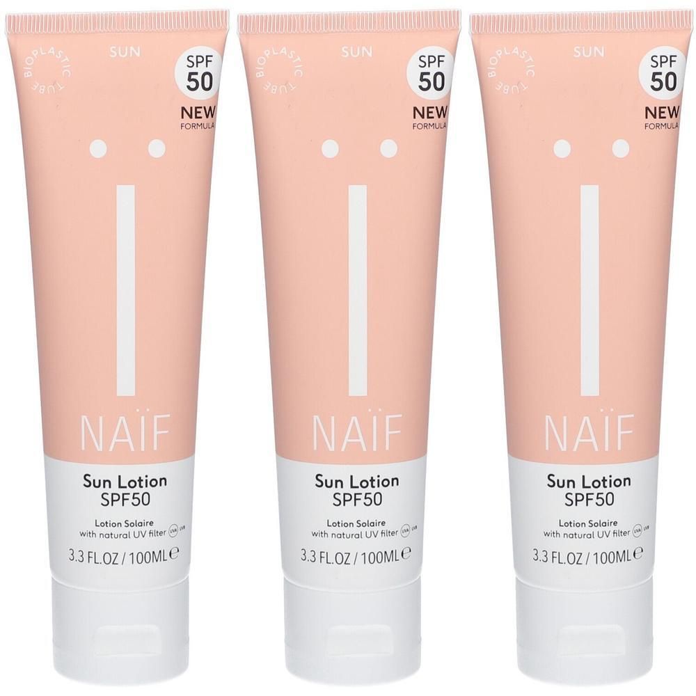 Trois tubes de lotion solaire Naïf SPF 50 avec filtre UV naturel.