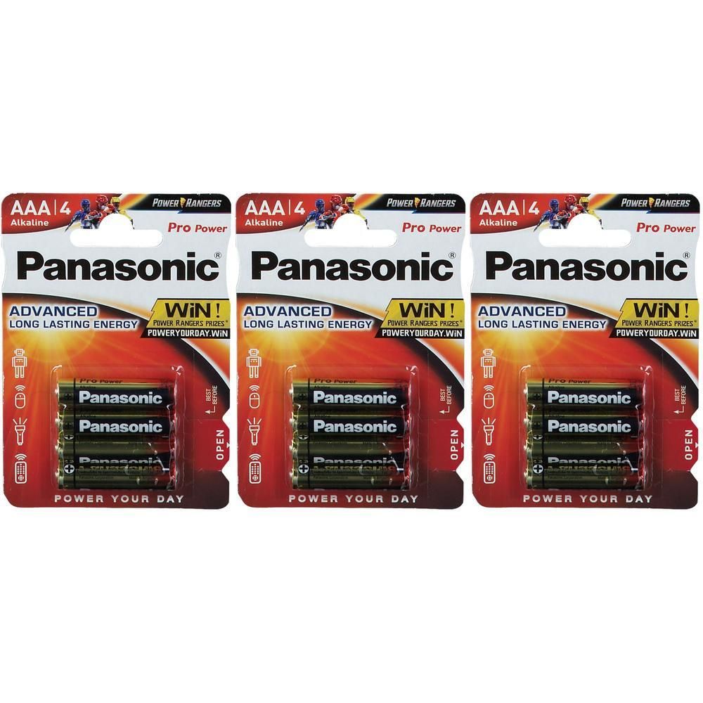 Trois paquets de piles AAA Panasonic, 4 piles par paquet.