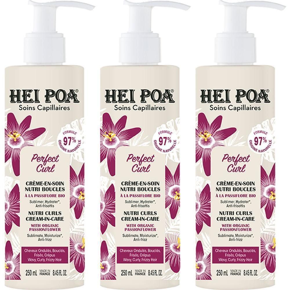 Trois bouteilles Hei Poa Perfect Curl Crème-en-soin Nutri Boucles avec pompes. Bouteilles beiges à motif de fleurs violettes.