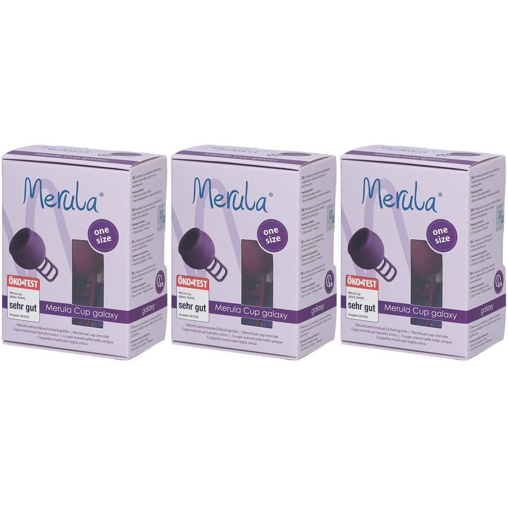 Drie verpakkingen Merula Cup Galaxy, paars, one size. Toont een paars menstruatiecupmodel.