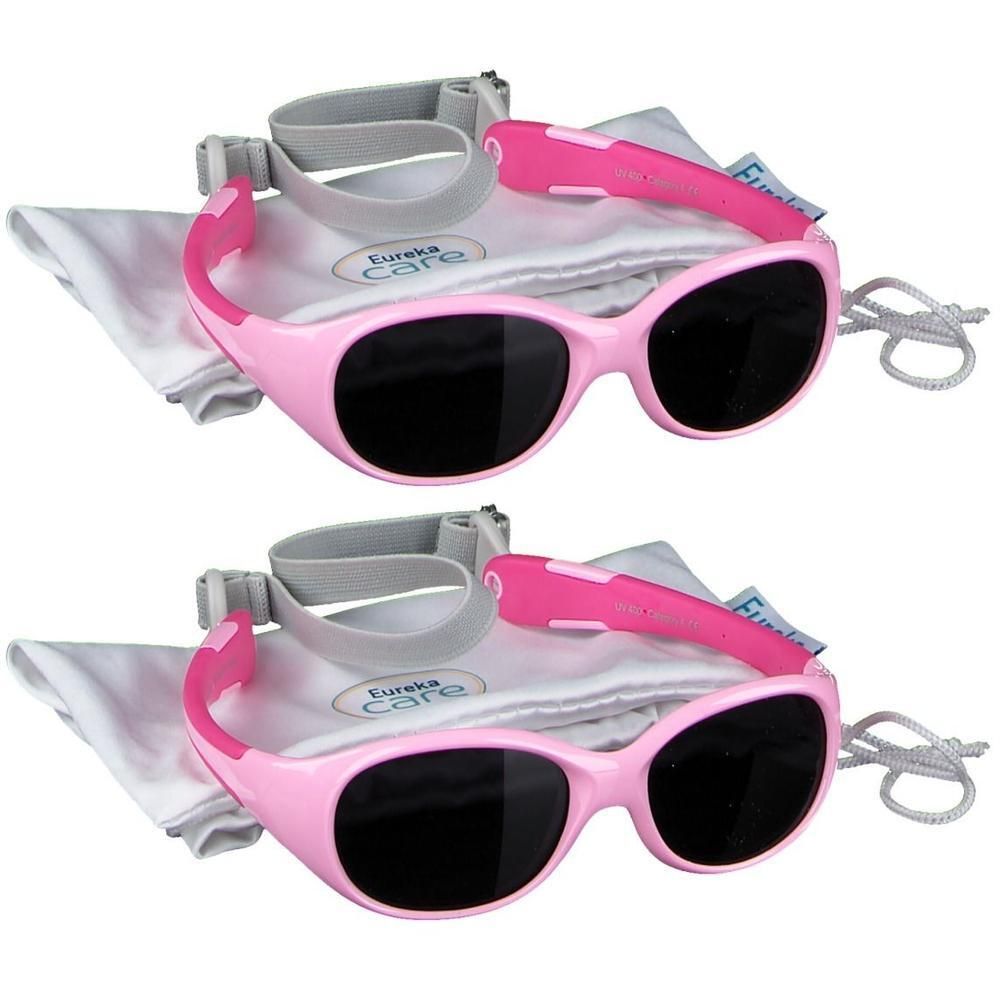 Deux paires de lunettes de soleil roses avec verres noirs et sangles réglables. Sac en tissu inclus.