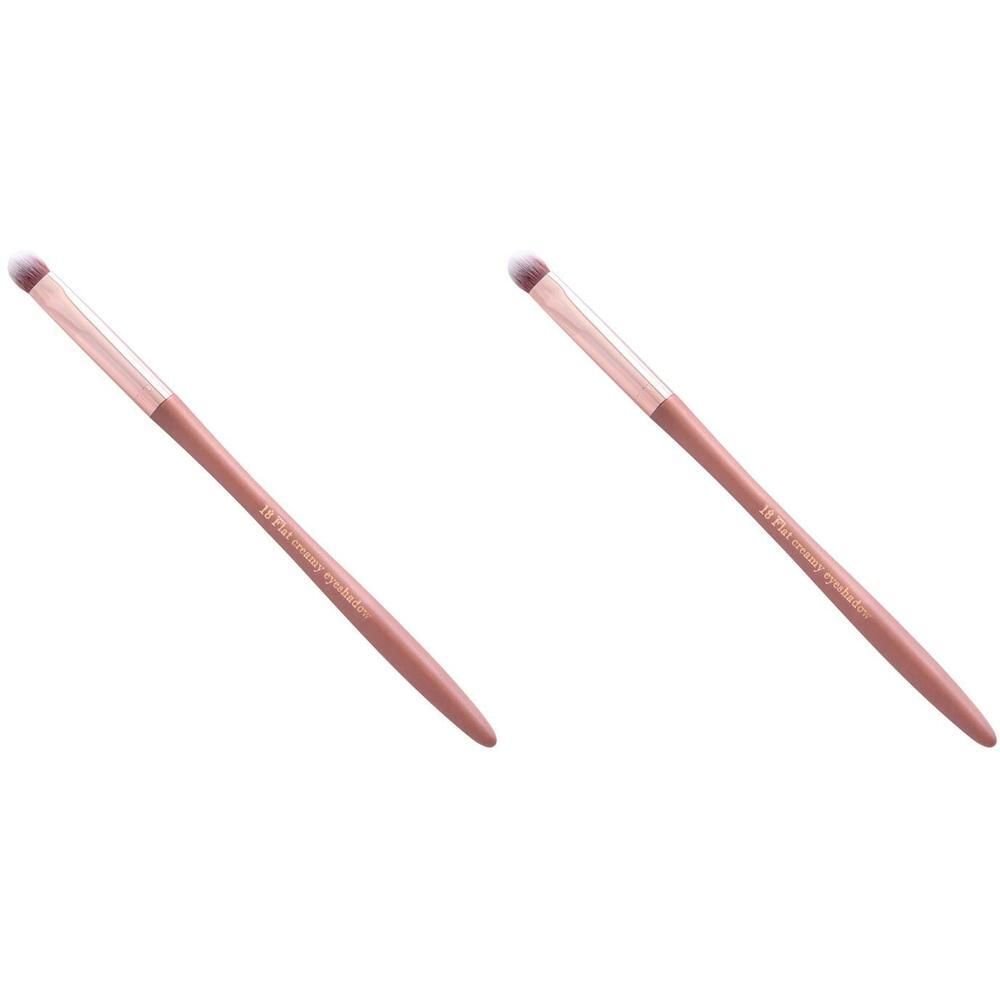 Twee platte oogschaduwkwasten met roze handvat en zilveren applicator.