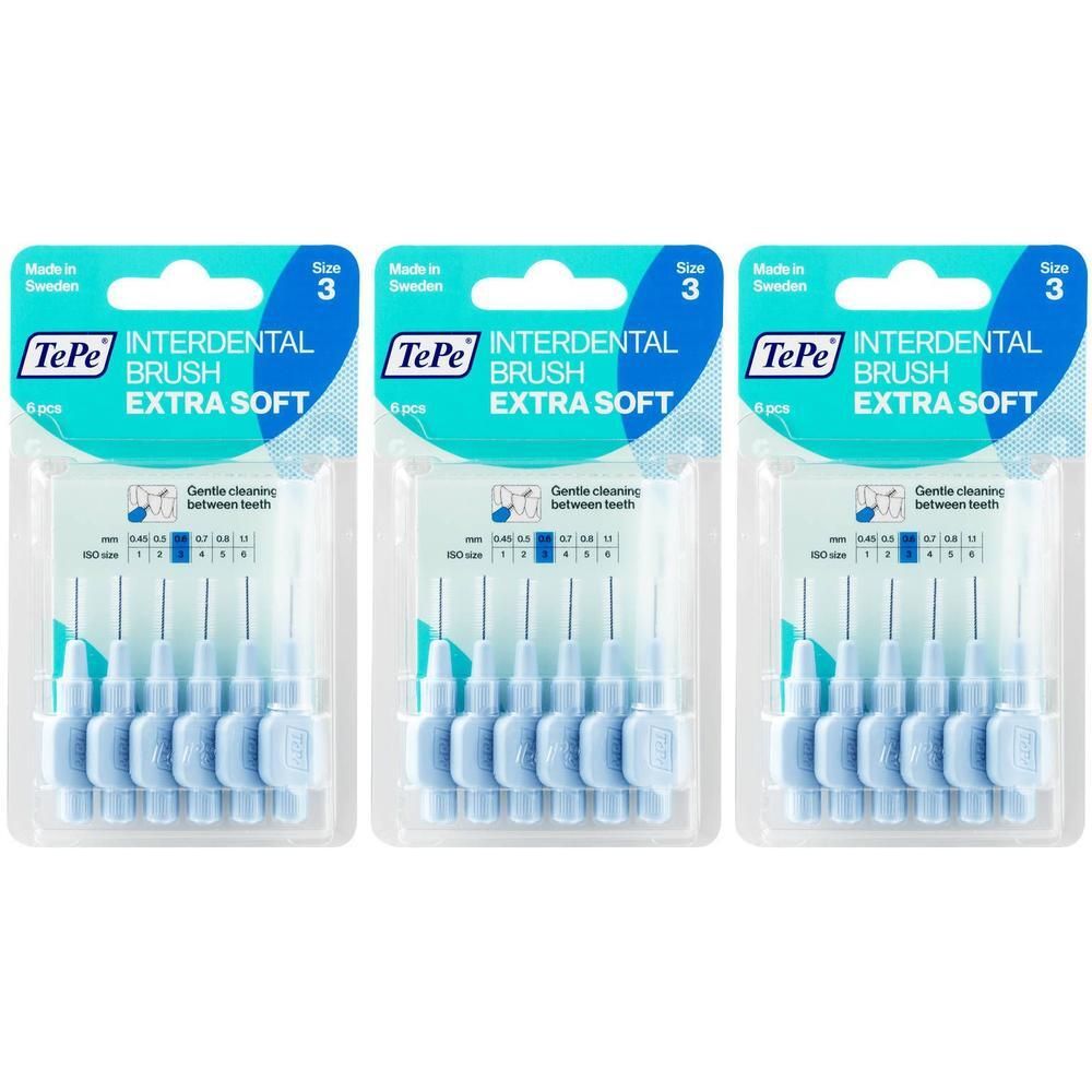 Drie pakken TePe Interdental Brushes Extra Soft, maat 3, blauw, 6 stuks per pak.