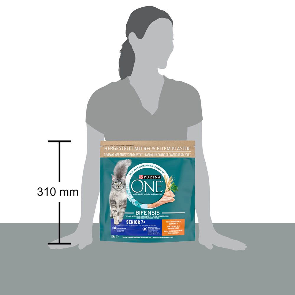 Nourriture pour chat Purina ONE Senior 7+, paquet de 1,5 kg, hauteur 310 mm, avec image de chat et de saumon.