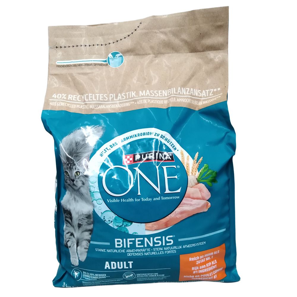 Purina ONE Adult kattenvoer met Bifensis, 2kg zak met kat en kip.