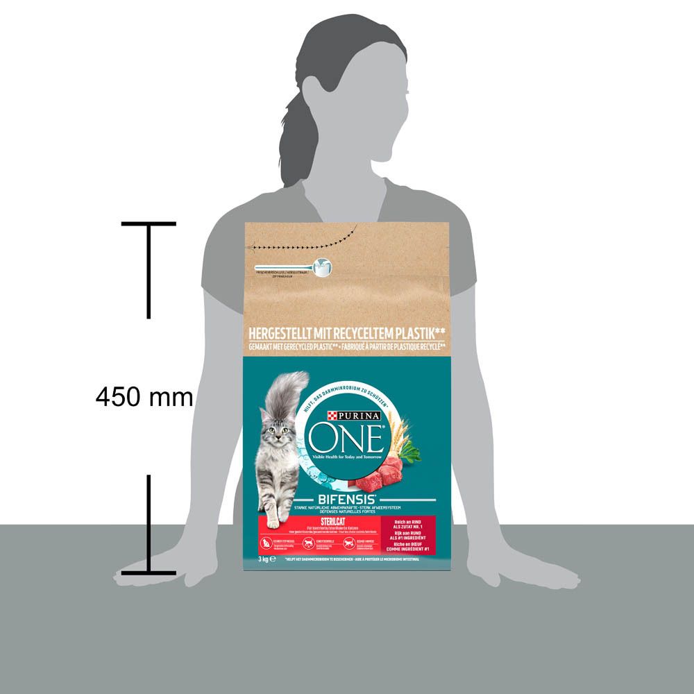 Croquettes Purina One Bifensis Sterilcat pour chat, paquet de 3kg, 450mm de haut, avec image de chat et de viande.