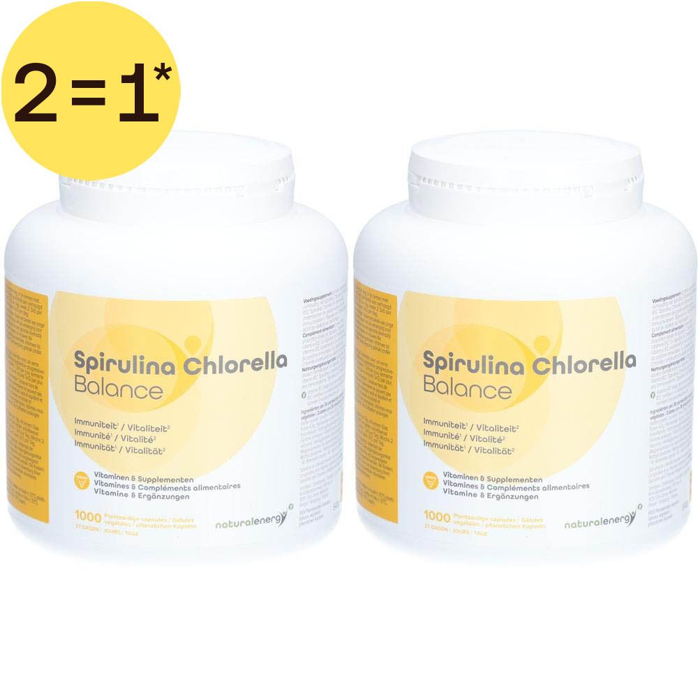 Twee witte containers met Spirulina Chlorella Balance voedingssupplementen. Aanbieding "2=1*". Elke fles bevat 1000 tabletten.