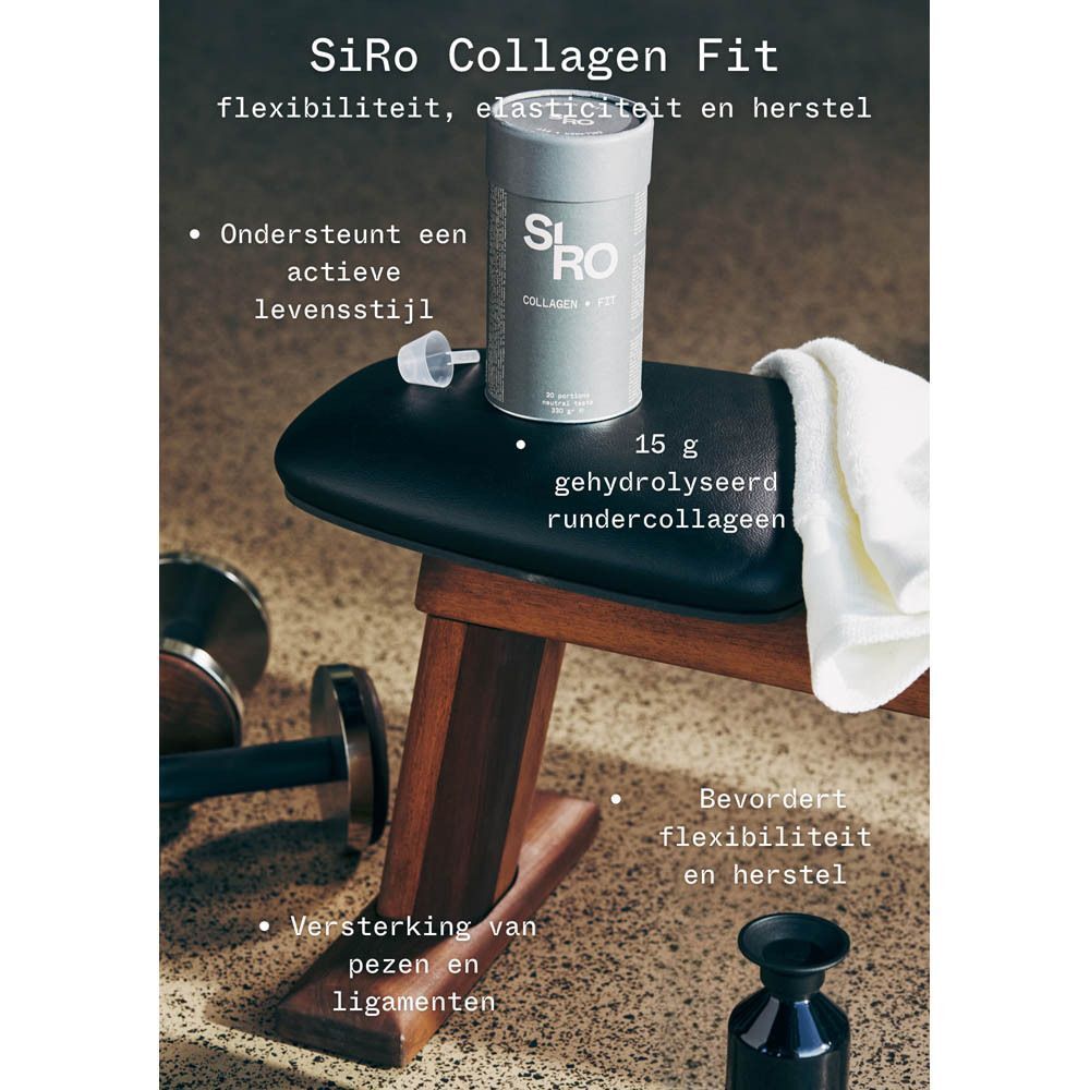 SiRo Collagen FIT blik op een trainingsbankje naast dumbbells en handdoek.