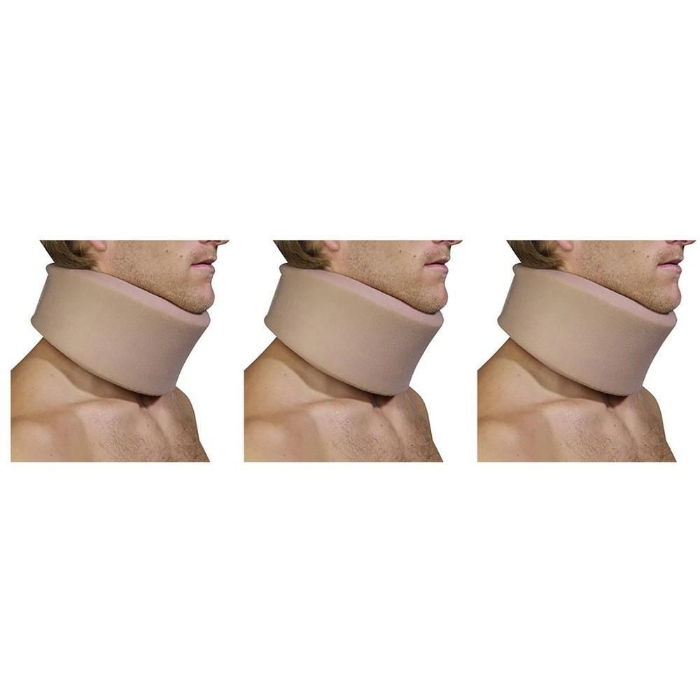 Drie beige nekbanden gedragen door mannen.