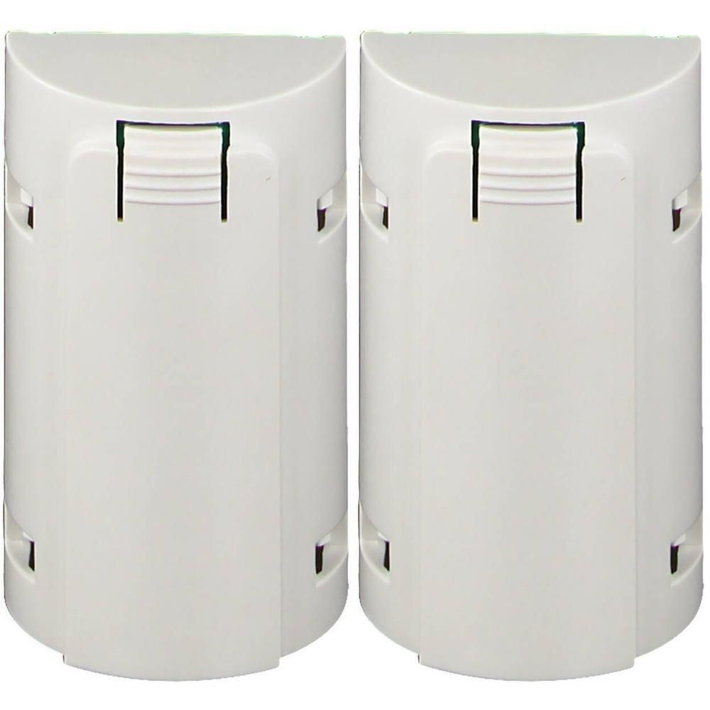 Twee witte aerosolcontainers met klapdeksel en ventilatiesleuven.