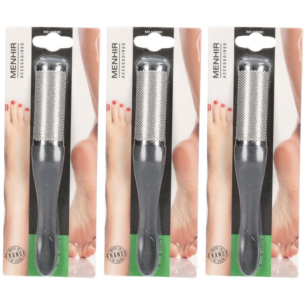 Râpe à pieds en acier inoxydable avec manche gris, emballée avec des images de pieds.