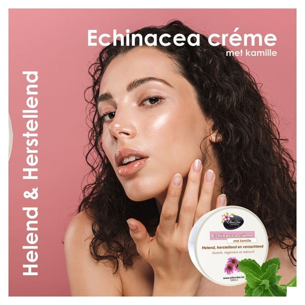 Vrouw met een pot Echinacea crème.