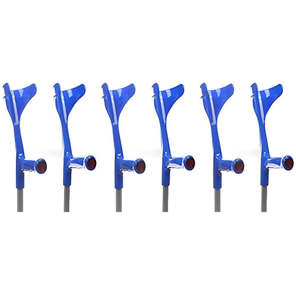 Cinq béquilles avant-bras bleues en aluminium avec poignées rouges.