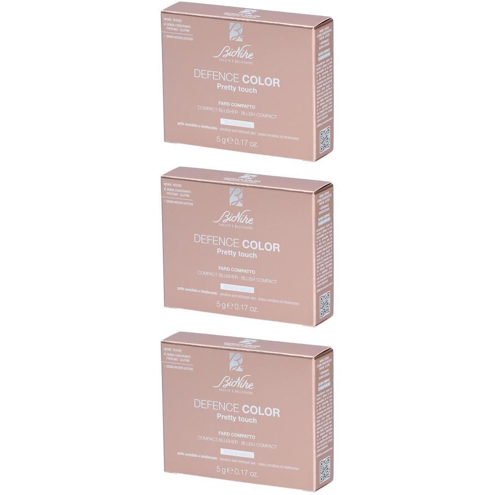Trois boîtes de BioNike Defence Color Pretty Touch Blush en Rosewood.