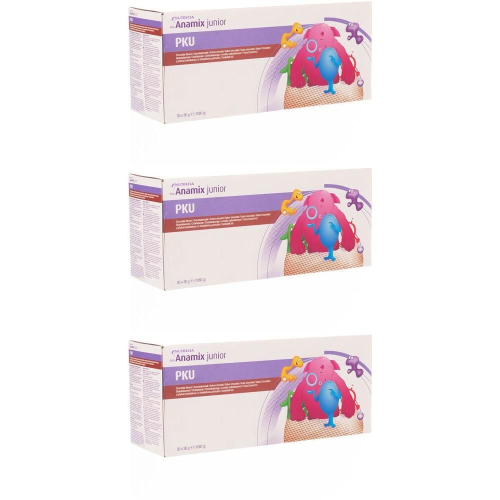 Trois paquets de Nutricia Anamix Junior PKU saveur chocolat. Emballage violet et blanc avec illustration d'un cochon rose et d'un oiseau bleu.