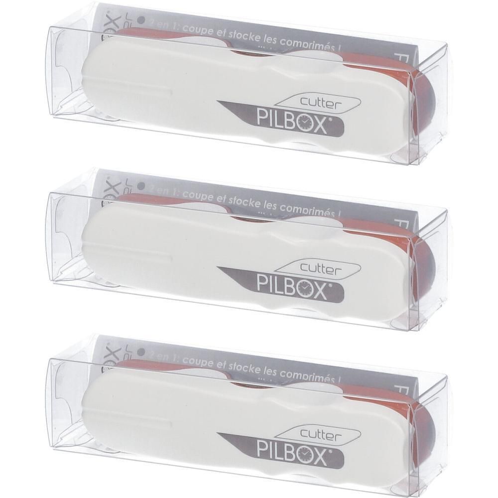 Trois piluliers blancs avec cutter intégré, chacun dans son emballage transparent.