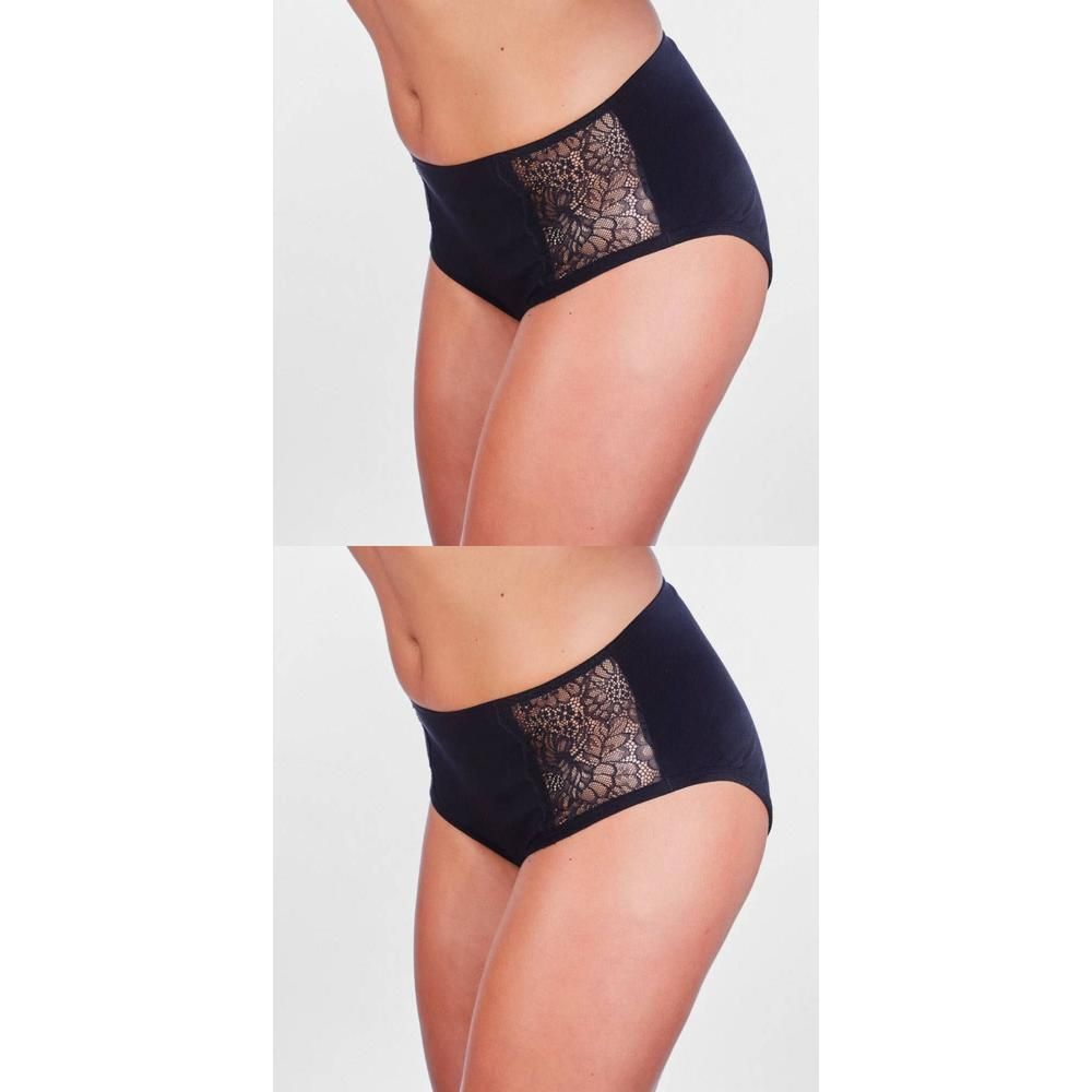 Zwarte dames-slip met kanten inzet aan de zijkant.