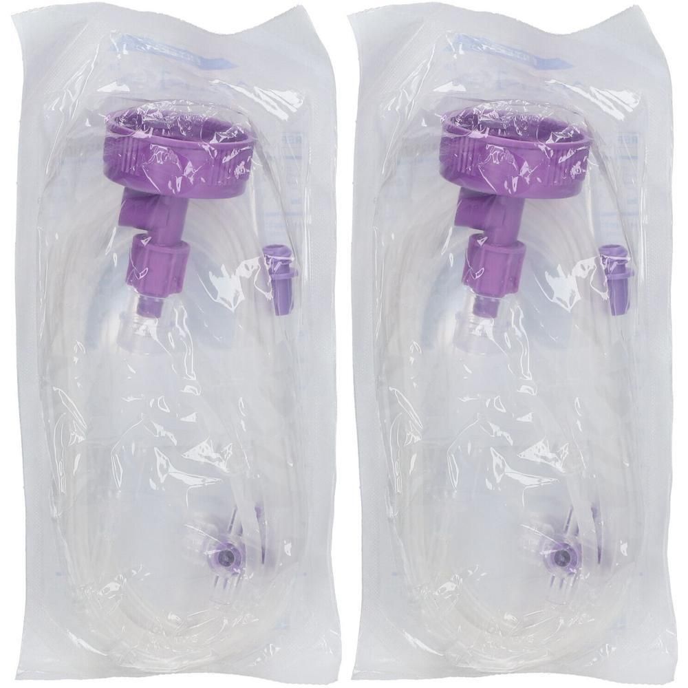 Deux tubes médicaux stériles emballés avec des connecteurs et des pinces violets.