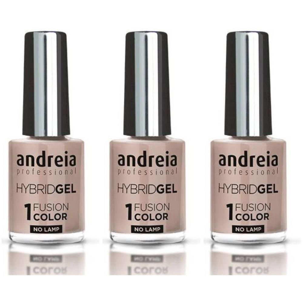 Drie flessen Andreia hybride nagellak in nude tint.